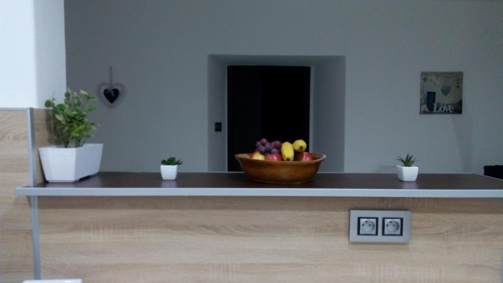Mija Apartman S Vinnym Sklipkem, Zahradou A Grilem Kájov エクステリア 写真